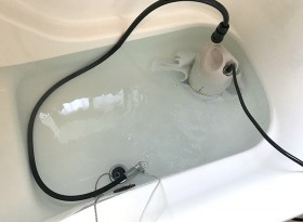 3.追い焚き運転を実施して、配管内部の汚れを排出させます。